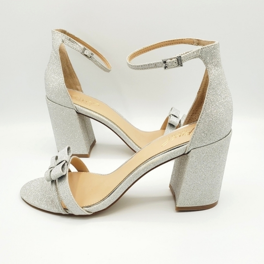 Badgley Mischka Jewel Rio heels NWOB
